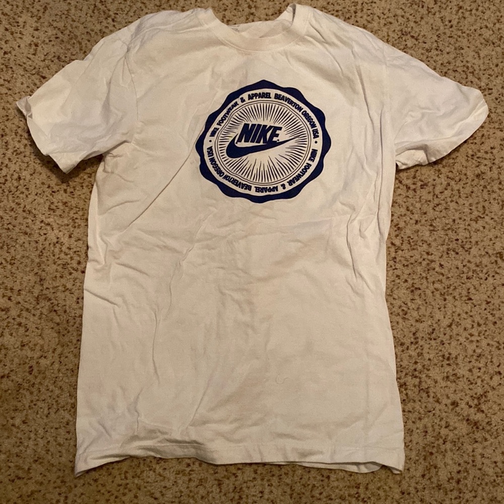 Nike Boys shirt sz S